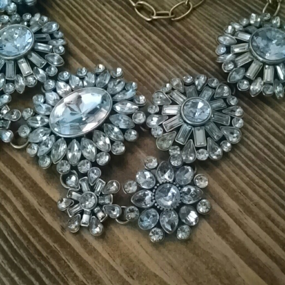 J crew necklace - Picture 2 of 6