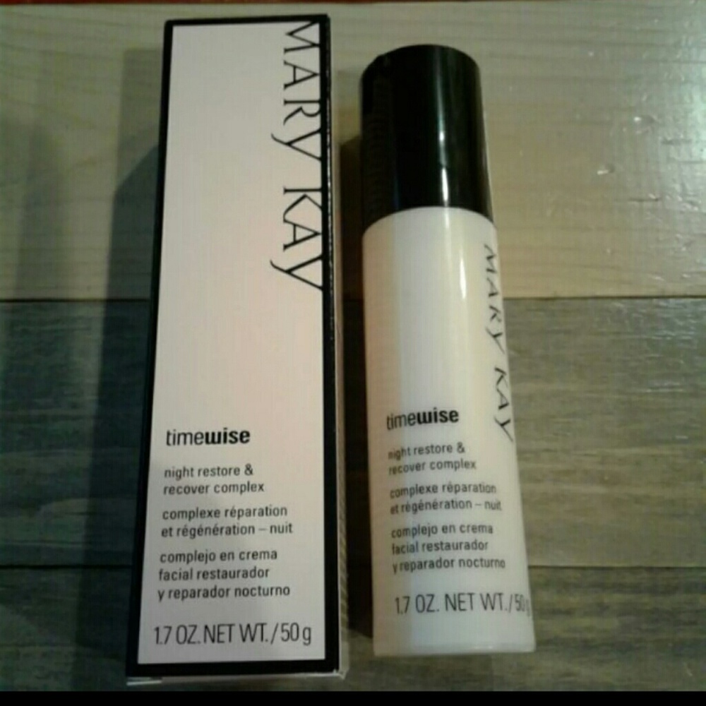 New Mary Kay Night Restore & Recover