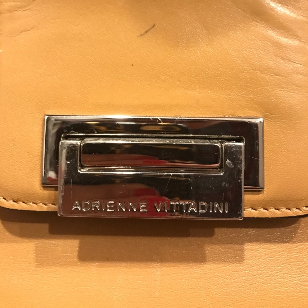 Handbag - Picture 4 of 4