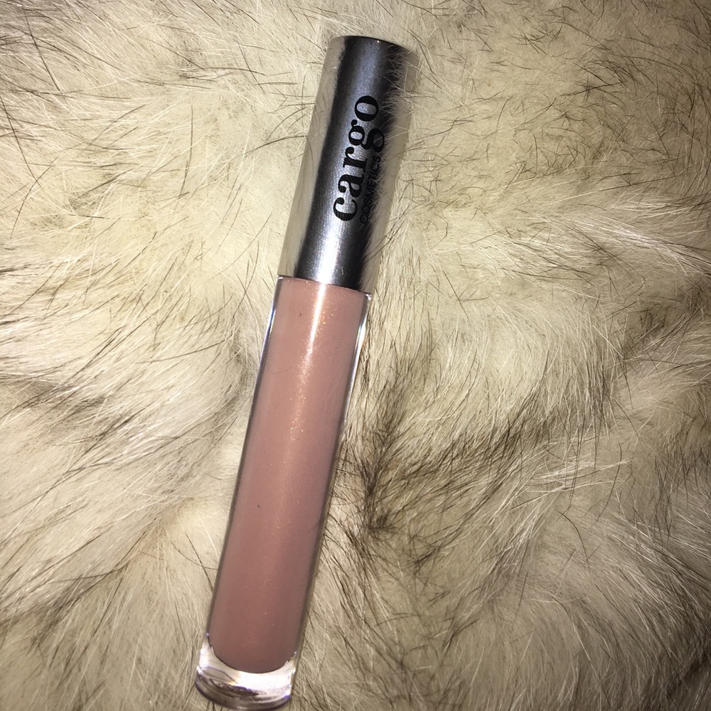 Cargo lipgloss in Toas