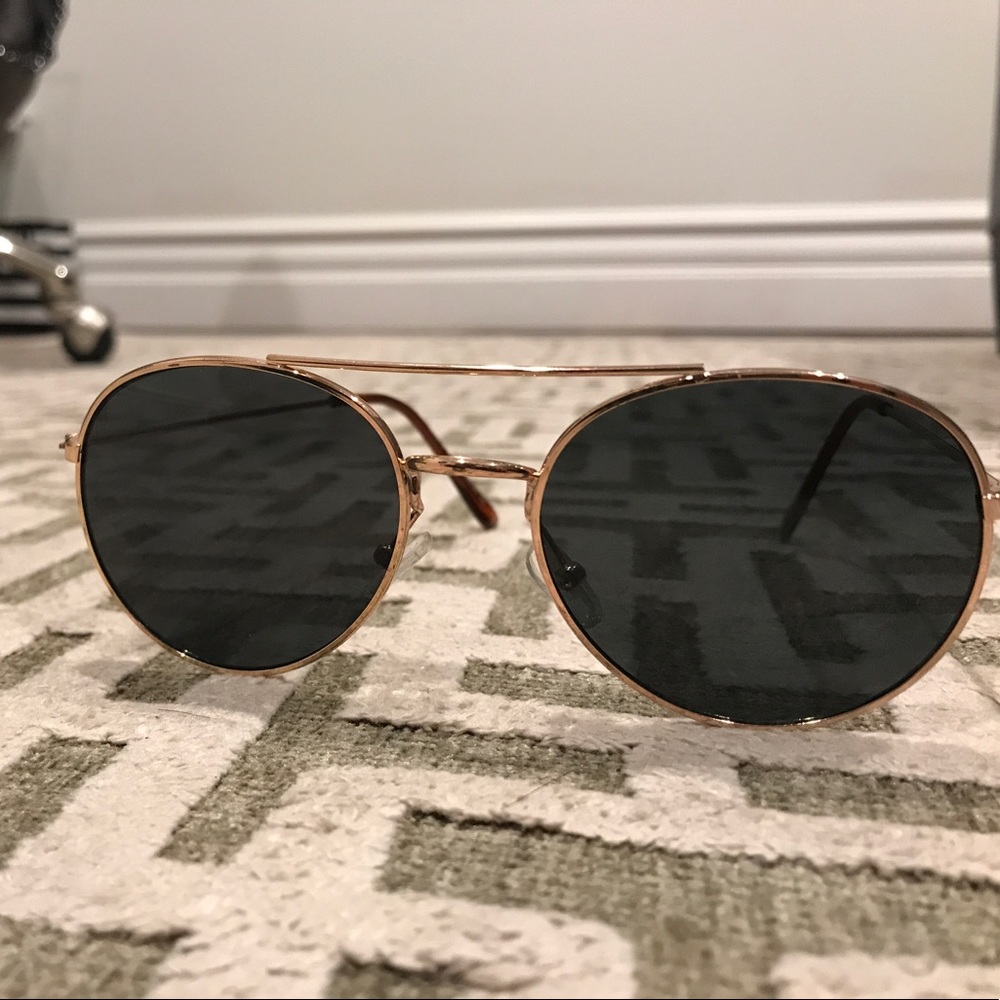 Sunglasses - Picture 2 of 3