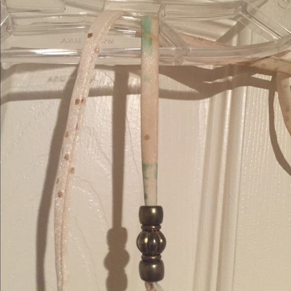 Dress - Picture 3 of 4