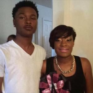 Meet your Posher, Tenesha