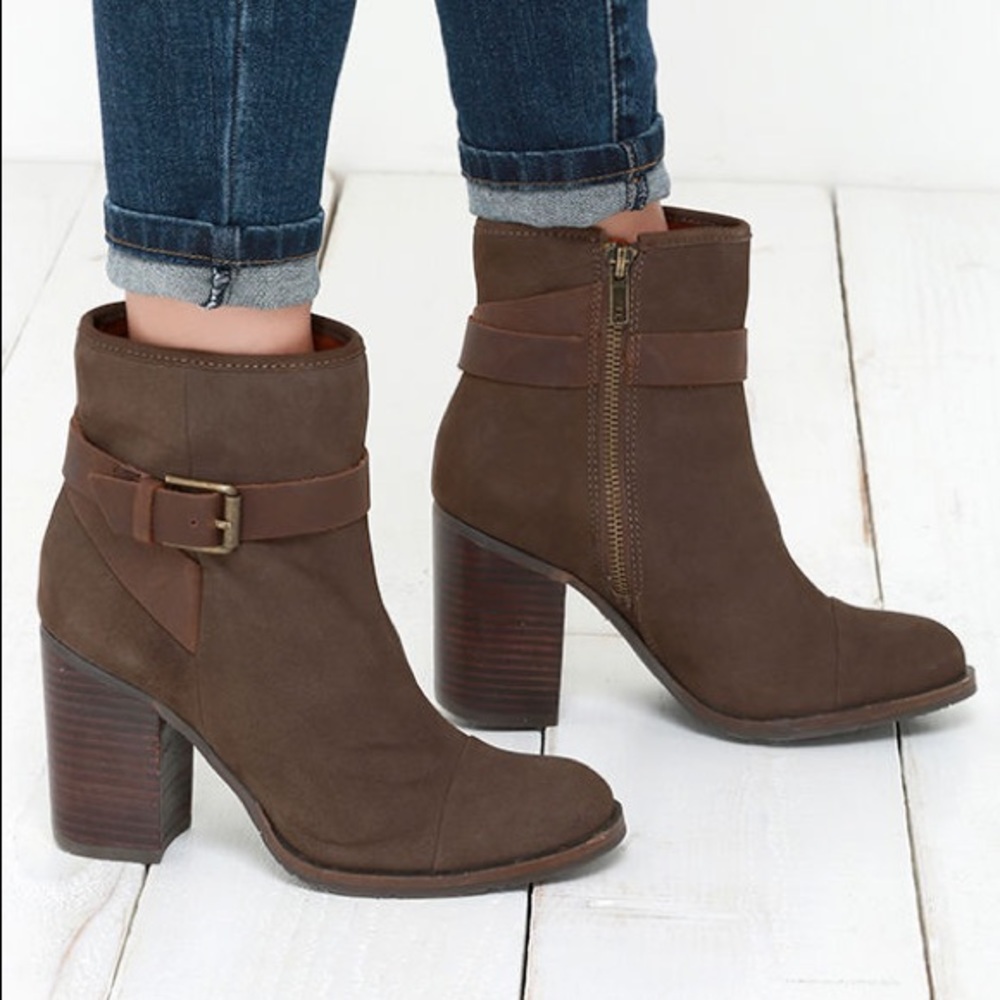 Nubuck Texas Brown Leather Tall Ankle Boots