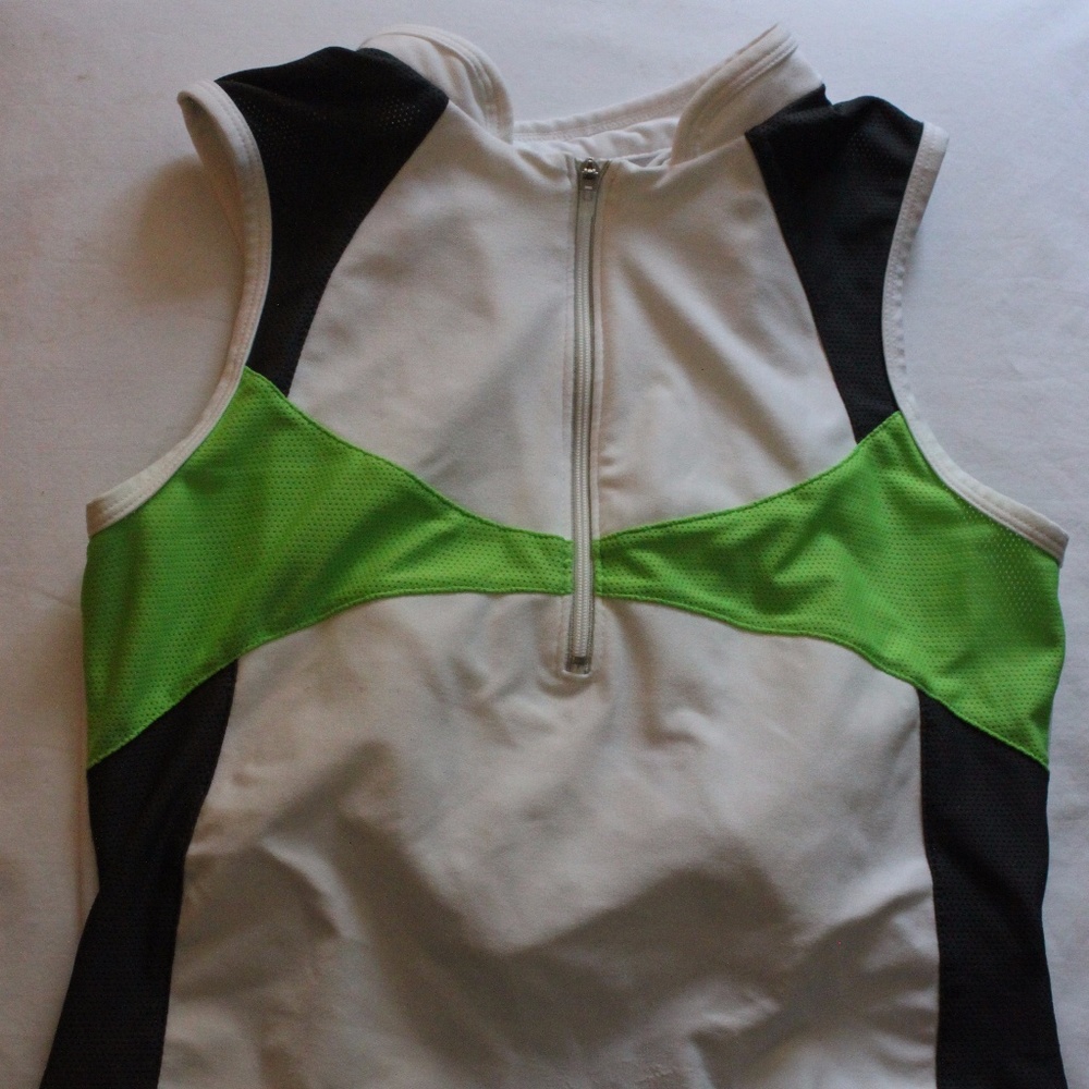 Nike Fit Dry Shirt with built-in Sports Bra