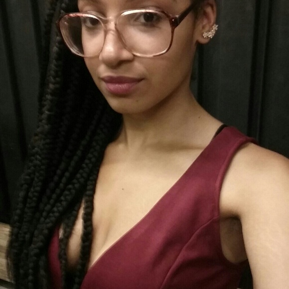 Meet your Posher, Meg - Picture 2 of 2