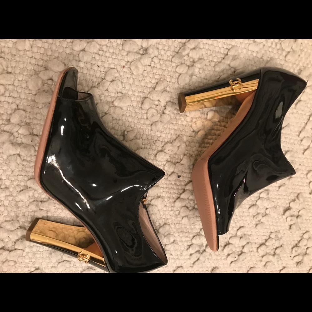 CHANEL Black patent leather gold peep toe booties