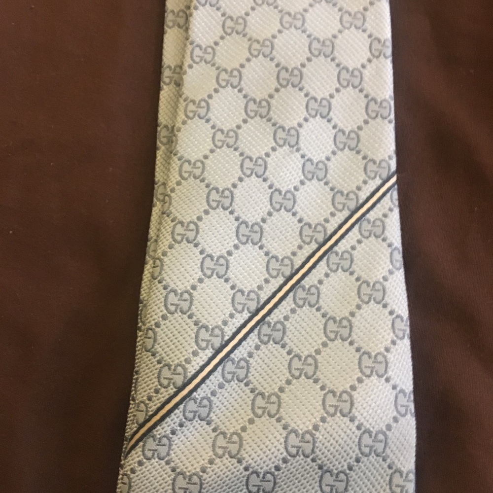 Mens Gucci neck tie
