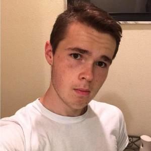 Meet your Posher, Brady