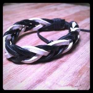Leather bracelet - adjustable