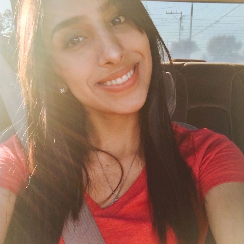 Meet your Posher, Itzel