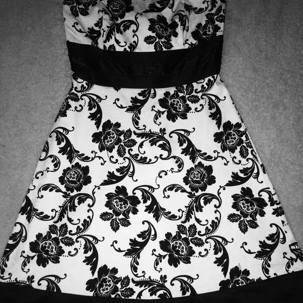 White House Black Market Dress