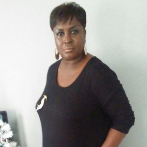 Meet your Posher, Lenora