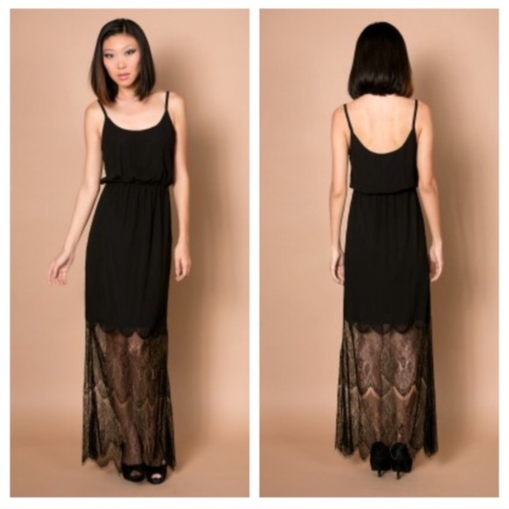 Blaque label lace maxi small