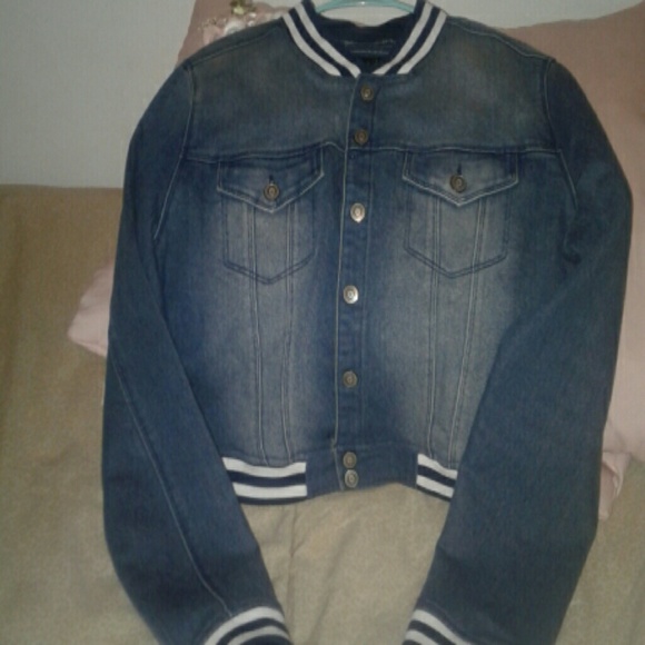 Rue21 Jackets & Blazers - Jean Jacket