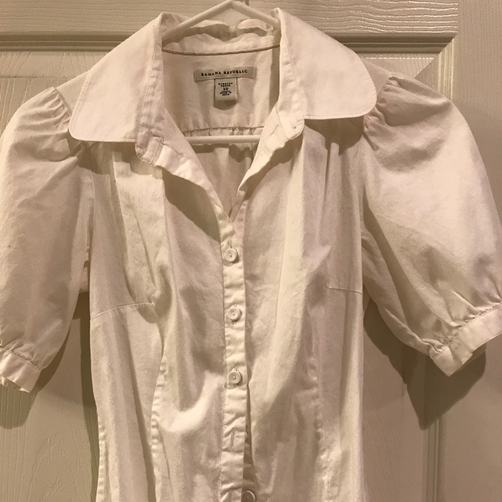 White blouse with puffed sleeves