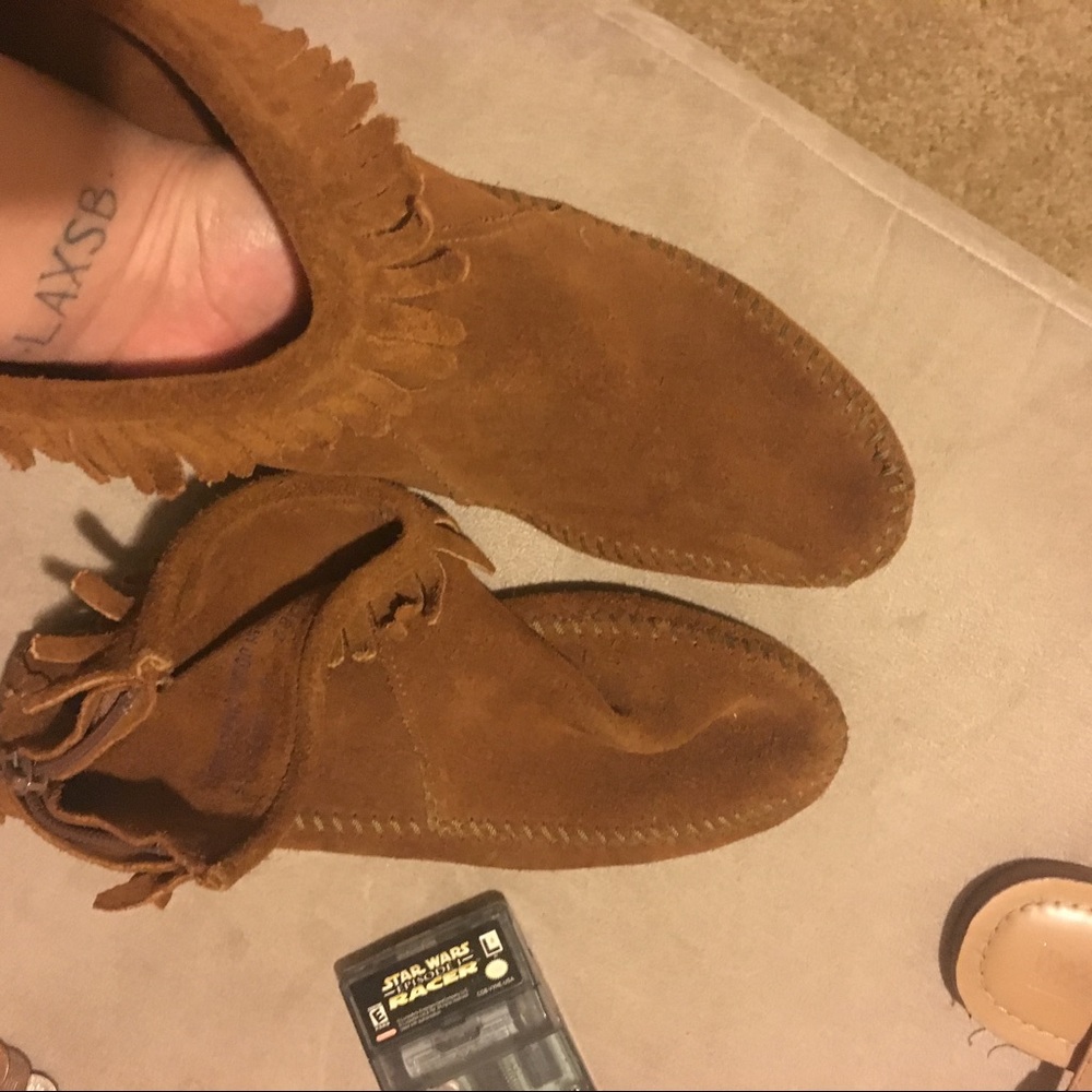 Minnetonka fringe ankle boots