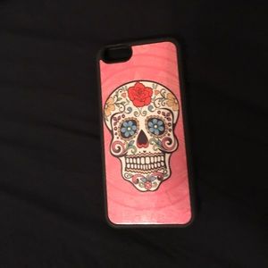 Skull phone case