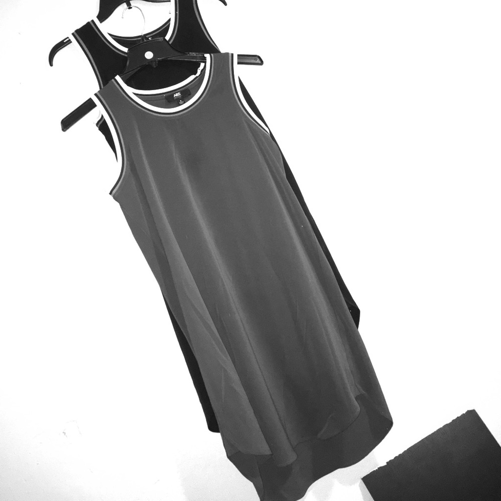 Two of the same dress just different colors