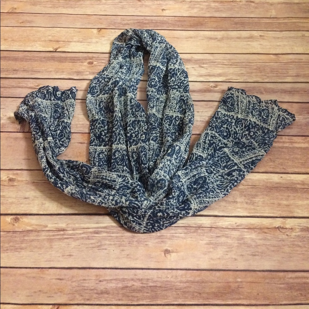 Vanity Scarf