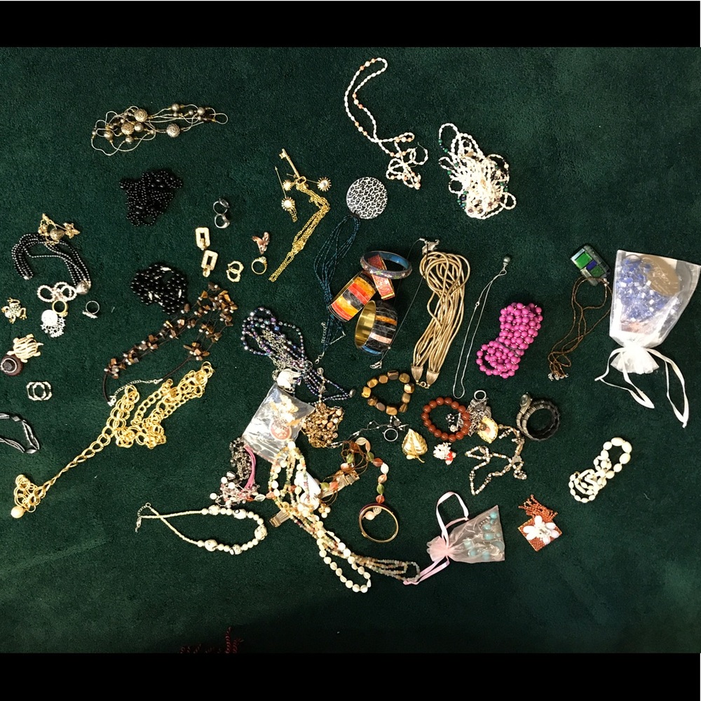 Lot of costume jewelry