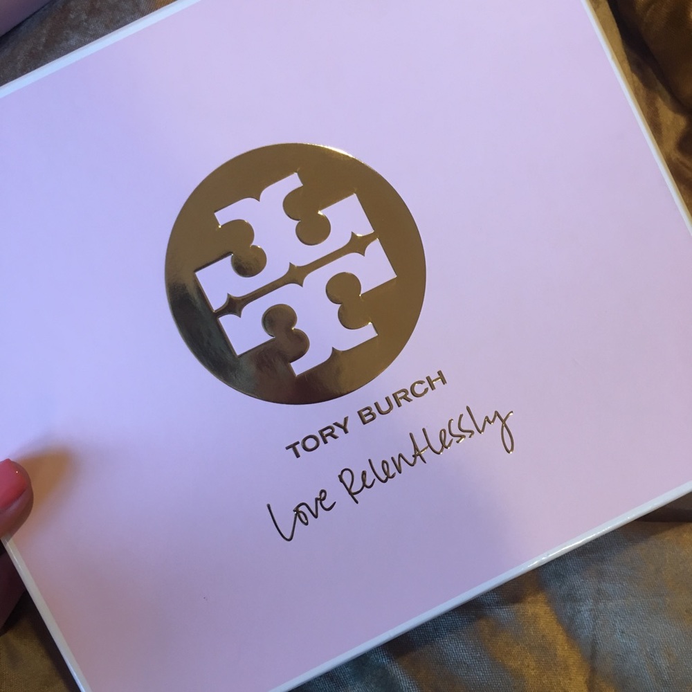 Tory Burch Love Relentlessly Lotion