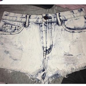distressed acid wash denim shorts