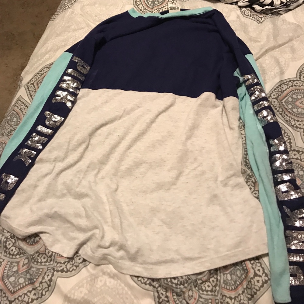 Blue white and violet long sleeve PINK shirt - Picture 2 of 2