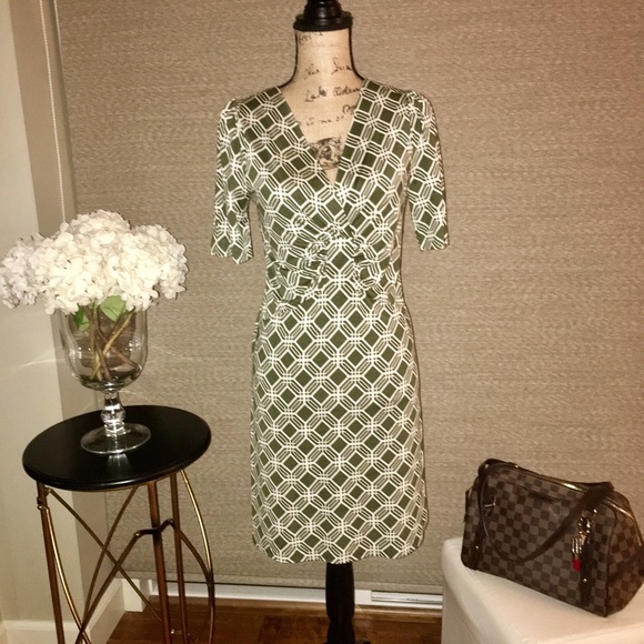 Banana Republic 3/4 Sleeve Lightweight Dress. - Picture 1 of 5