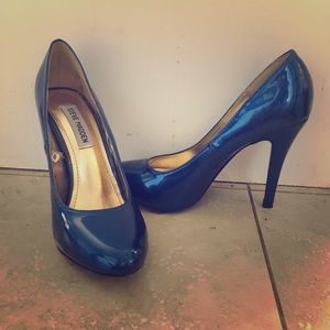 Steve Madden Blue Pumps