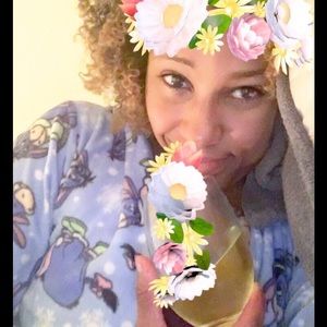 Meet your Posher, Joanie