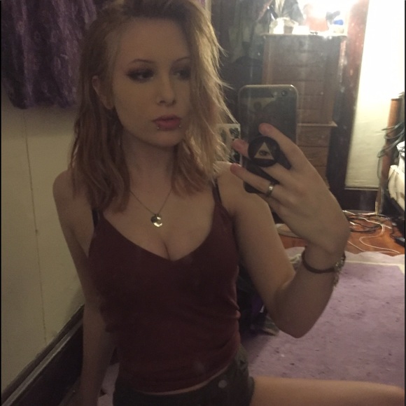 Meet your Posher, Aimee - Picture 1 of 1