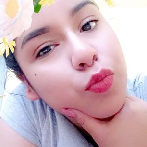 Meet your Posher, Isaira