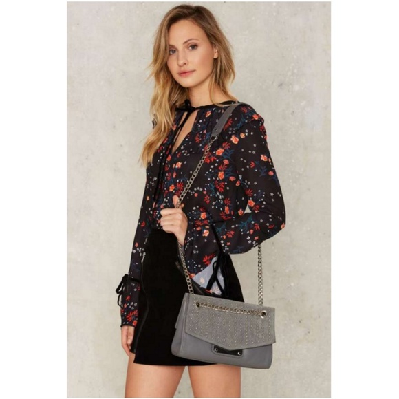 ✨NEW✨ Gray Studded Leather Chain Crossbody Bag - Picture 2 of 8