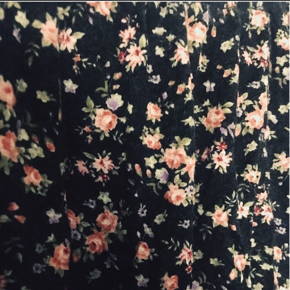 *SOLD* PacSun Long Sleeve Floral Top - Picture 3 of 4