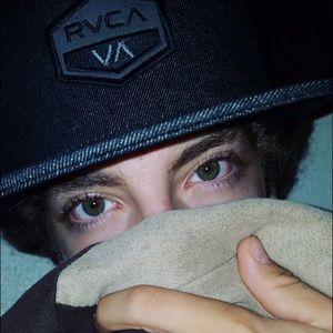 Meet your Posher, Derek