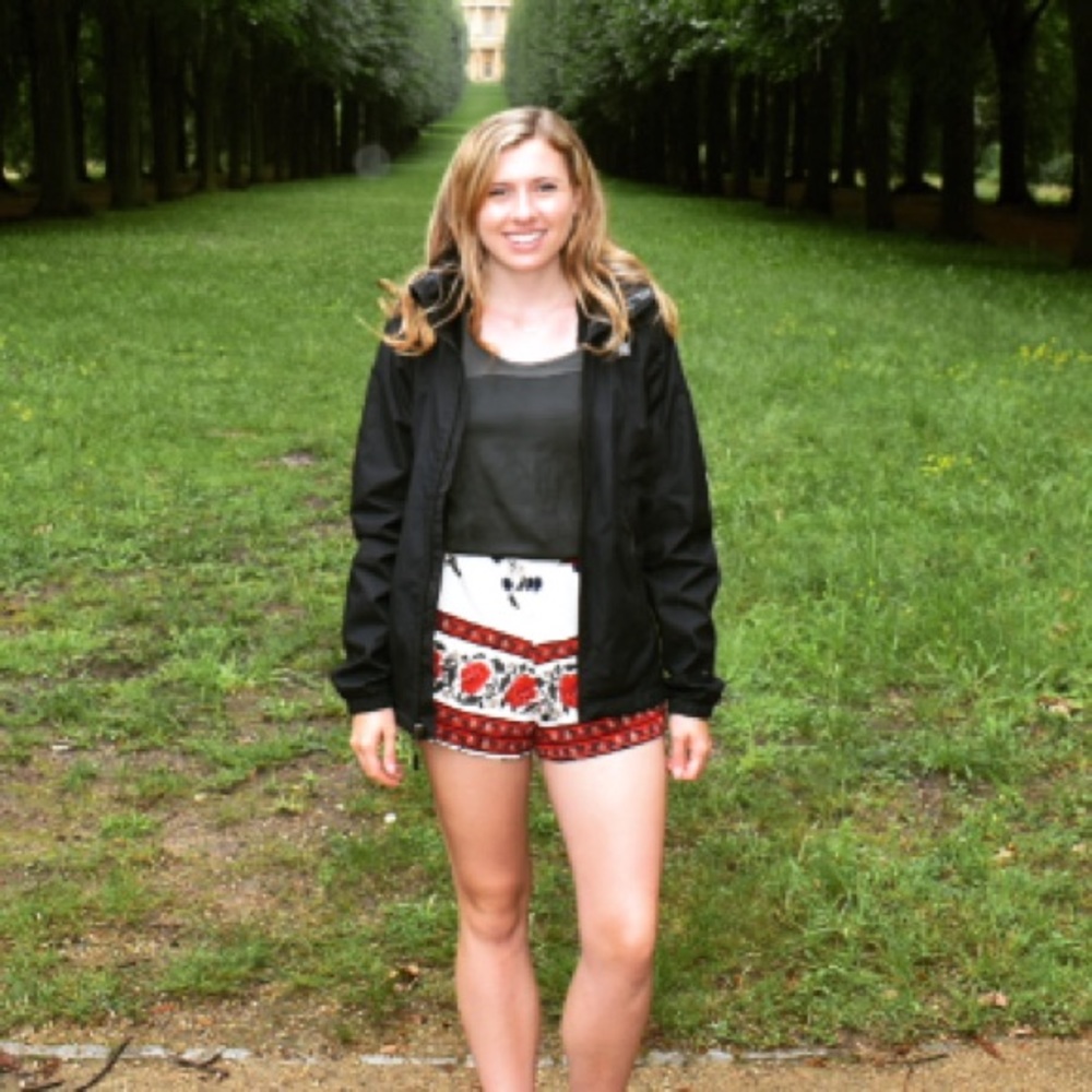 Meet your Posher, Emily