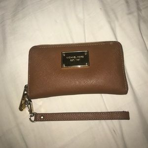 Michael Kors wristlet