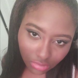 Meet your Posher, Michele