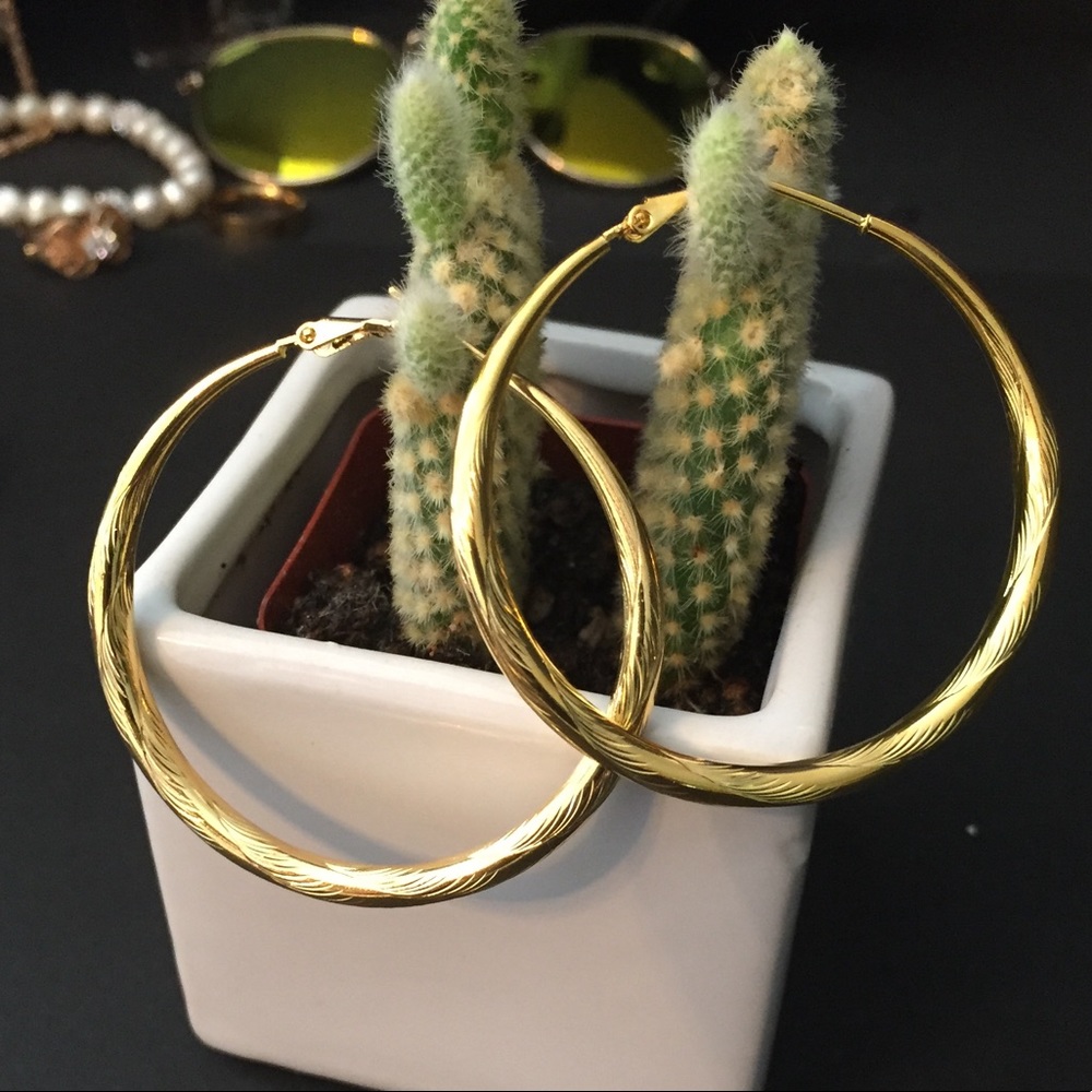 GOLD EARRINGS