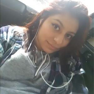 Meet your Posher, Jasmine