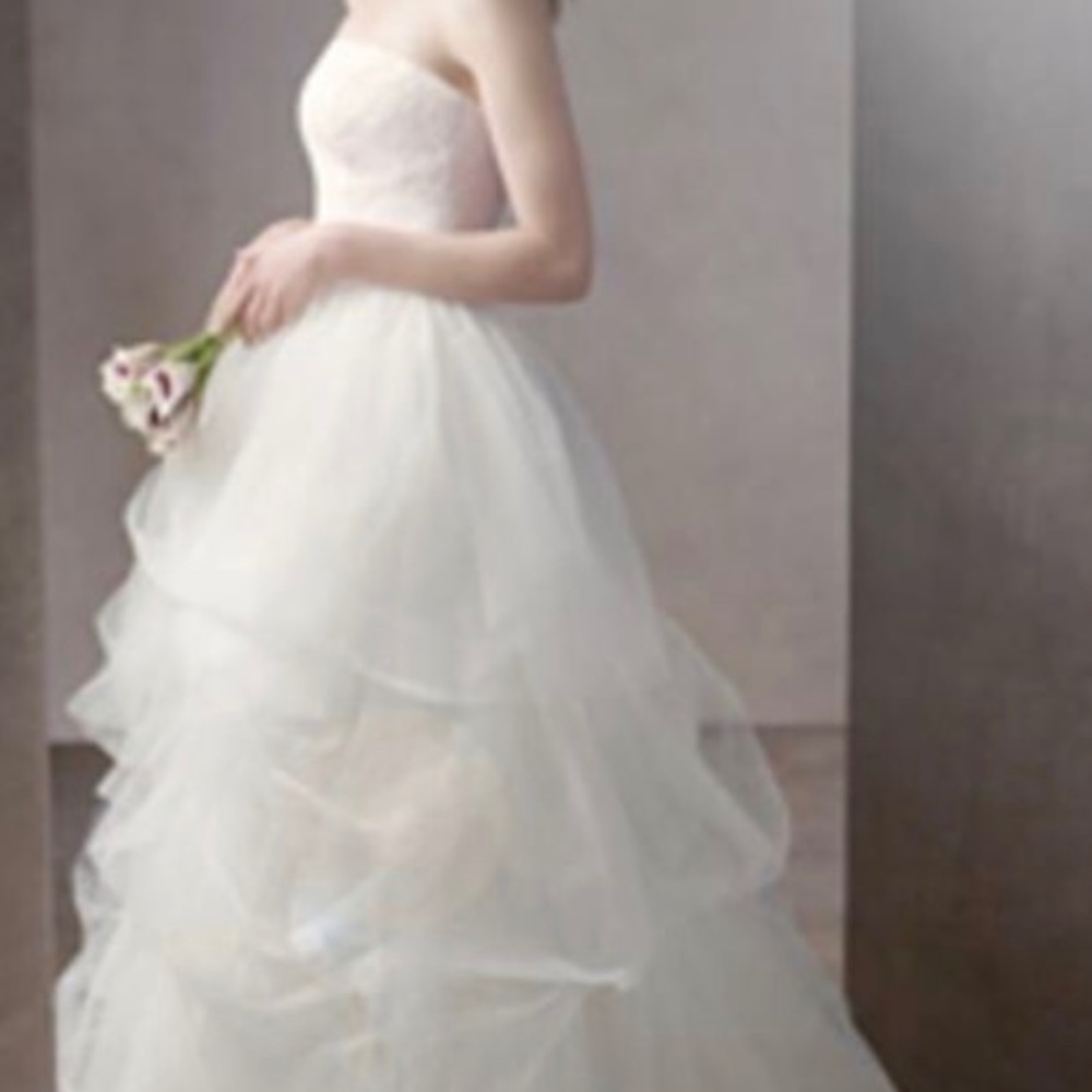 Brand new Vera Wang white wedding dress