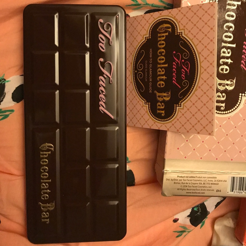 Too faced chocolate bar palette