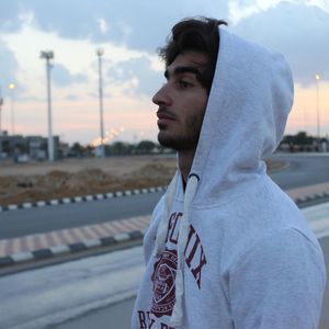 Meet your Posher, Hothaifa