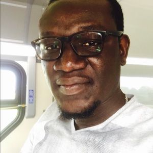 Meet your Posher, Stephane