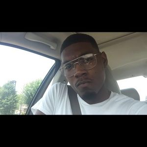 Meet your Posher, Omari