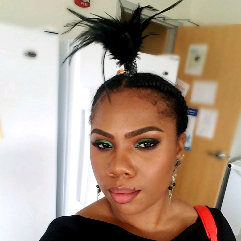 Meet your Posher, Malikah