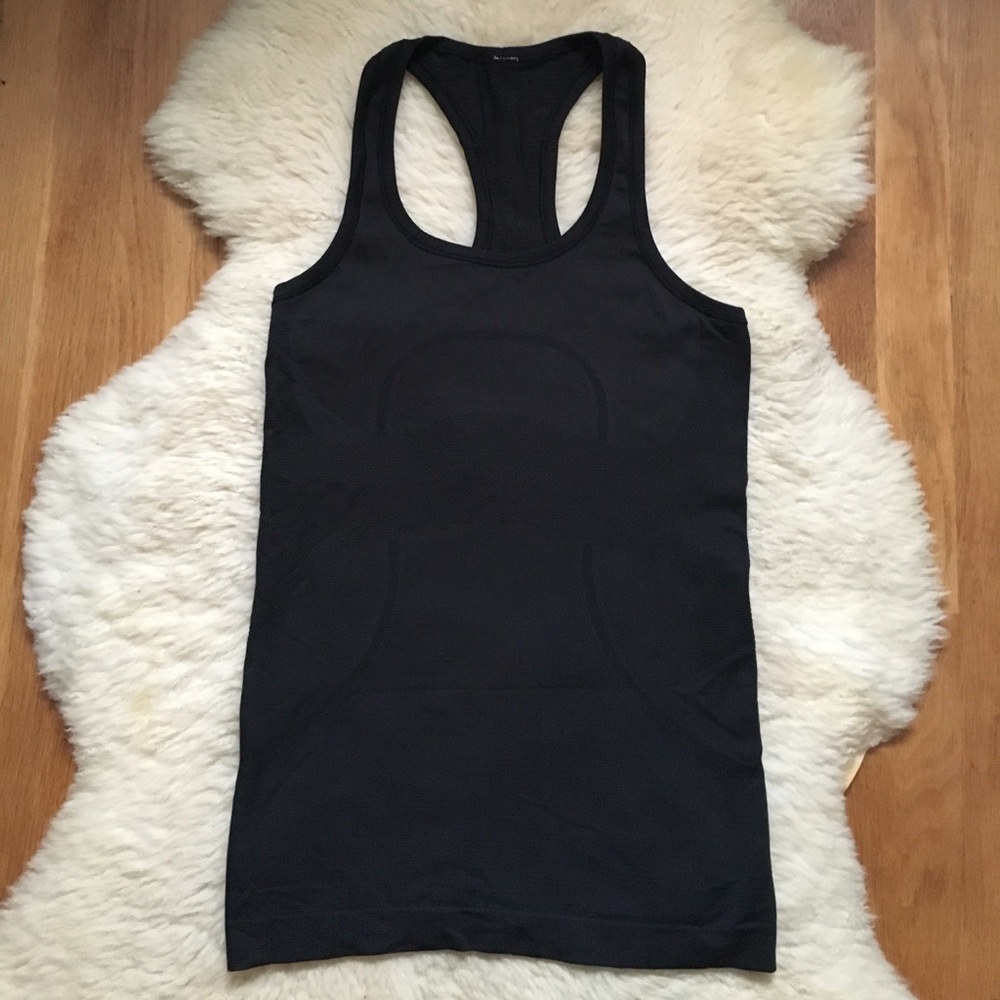 Lululemon Racerback tank size 4. NWOT