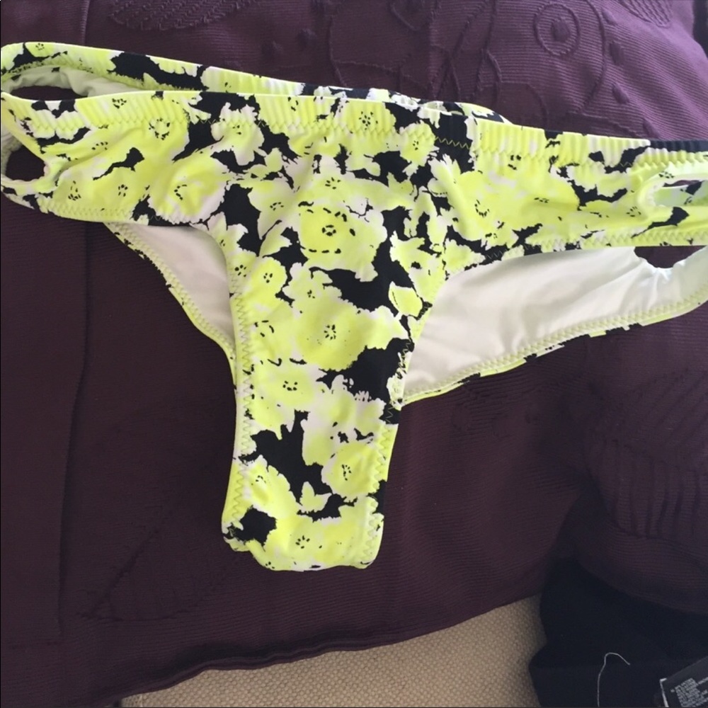 Volcom bikini bottoms