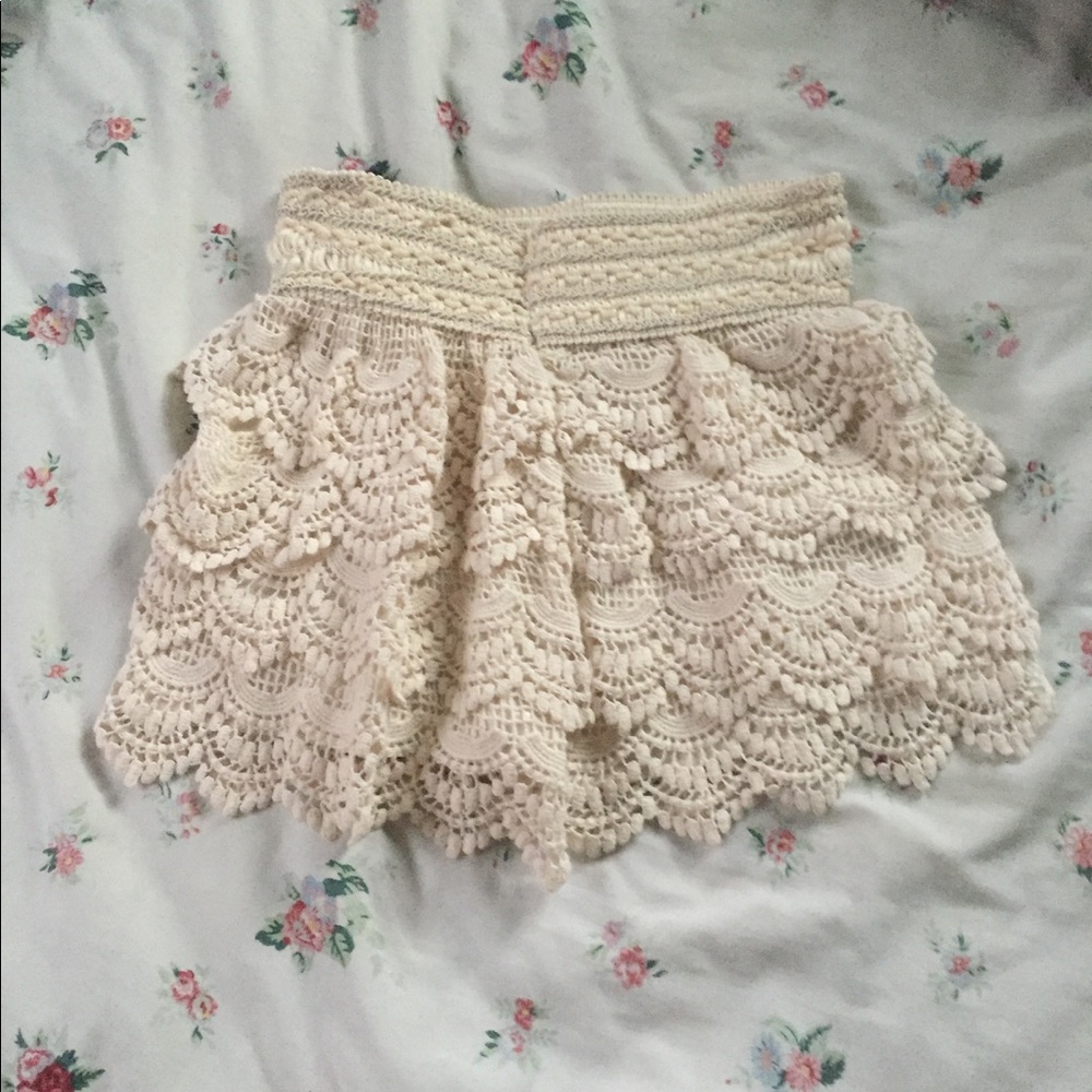 ❕Crochet Shorts❕ - Picture 3 of 5